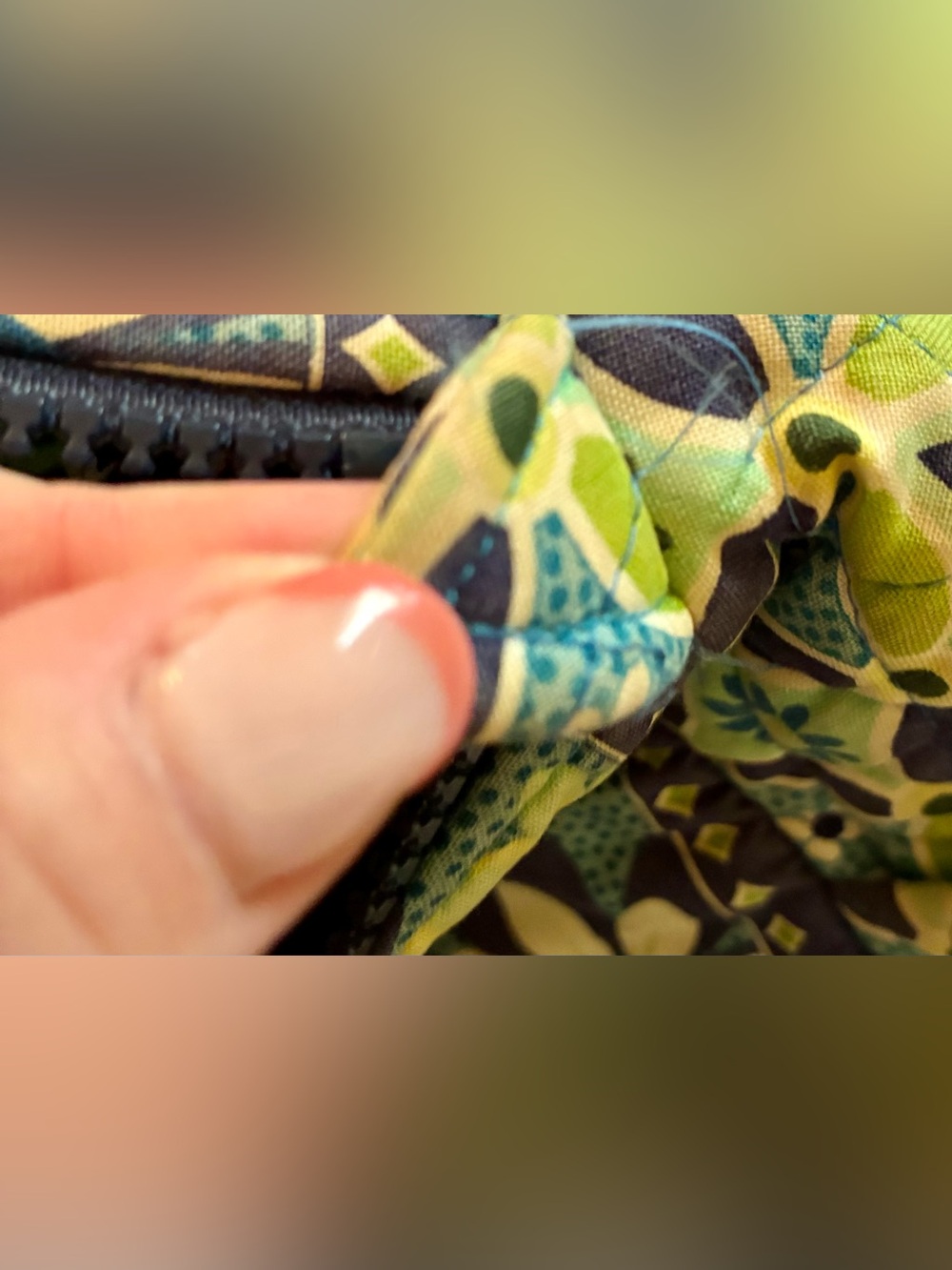 Vera Bradley Blue Green Floral Quilted Duffle - Picture 4 of 4